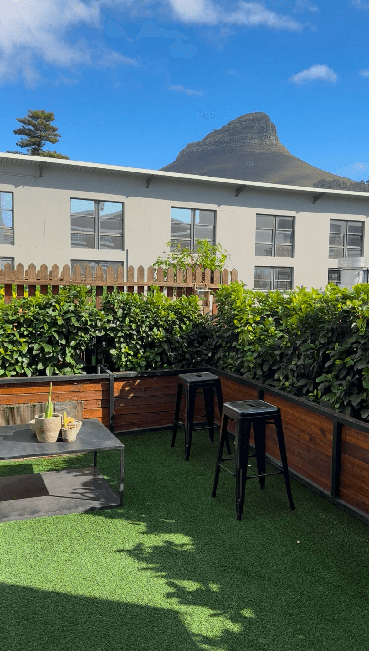 On Kloof space 4