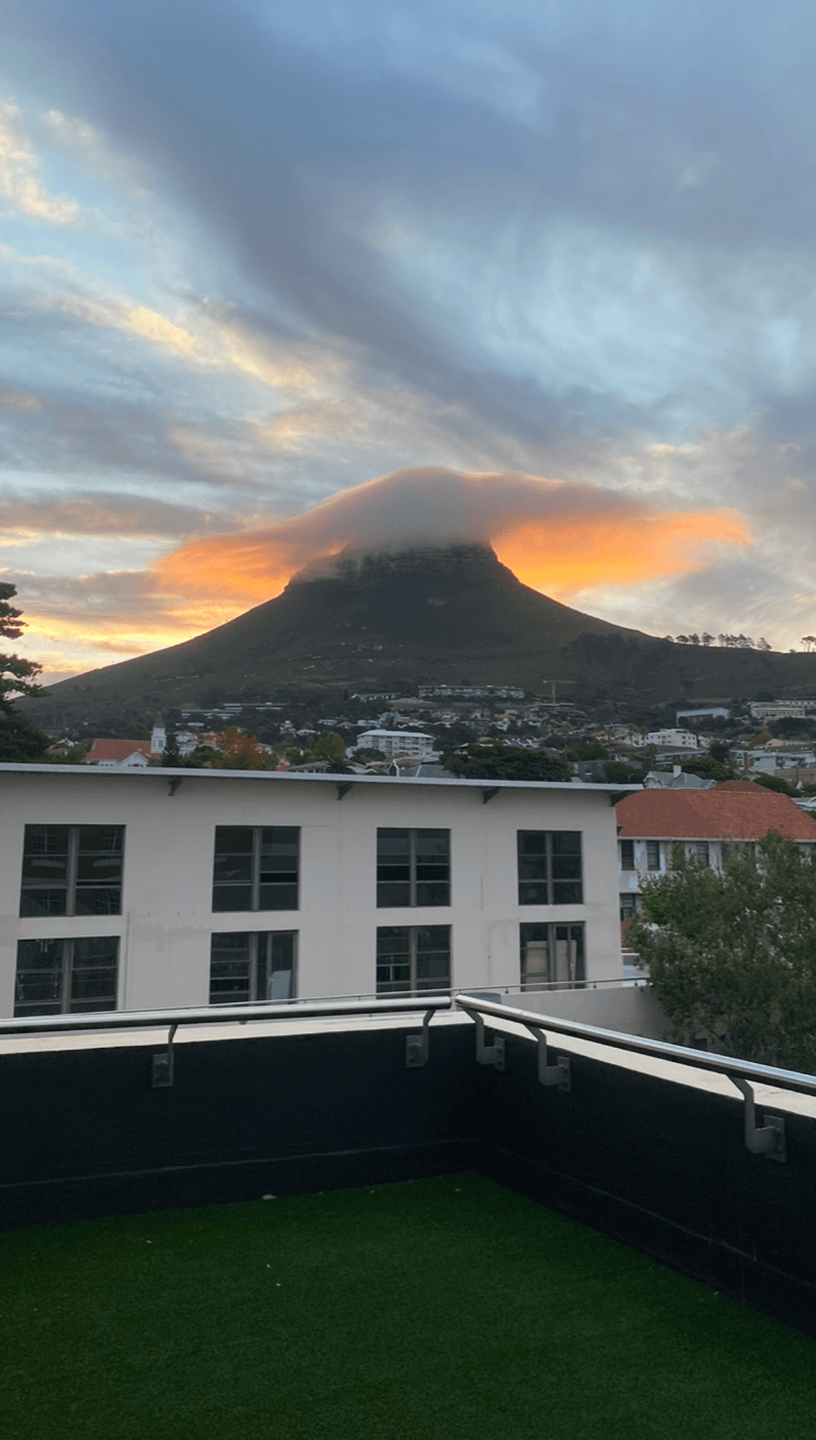 On Kloof space 6